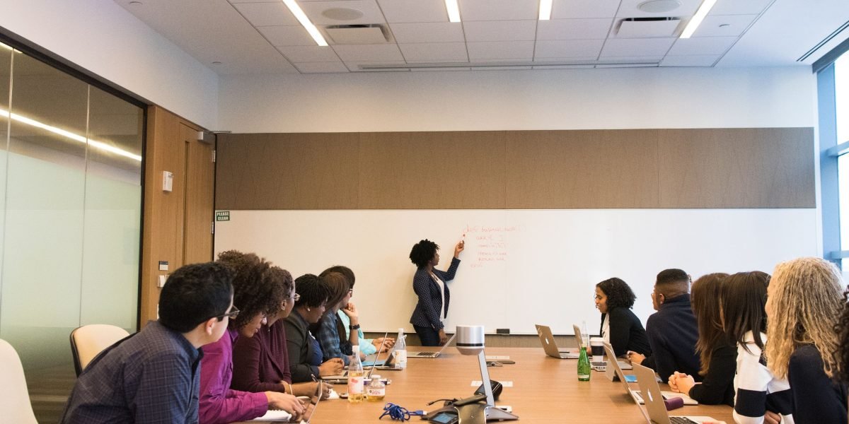 This article is a practical tech interview handbook for 2026 that explains how rapid changes—especially the surge in AI demand—have reshaped hiring, roles, and...